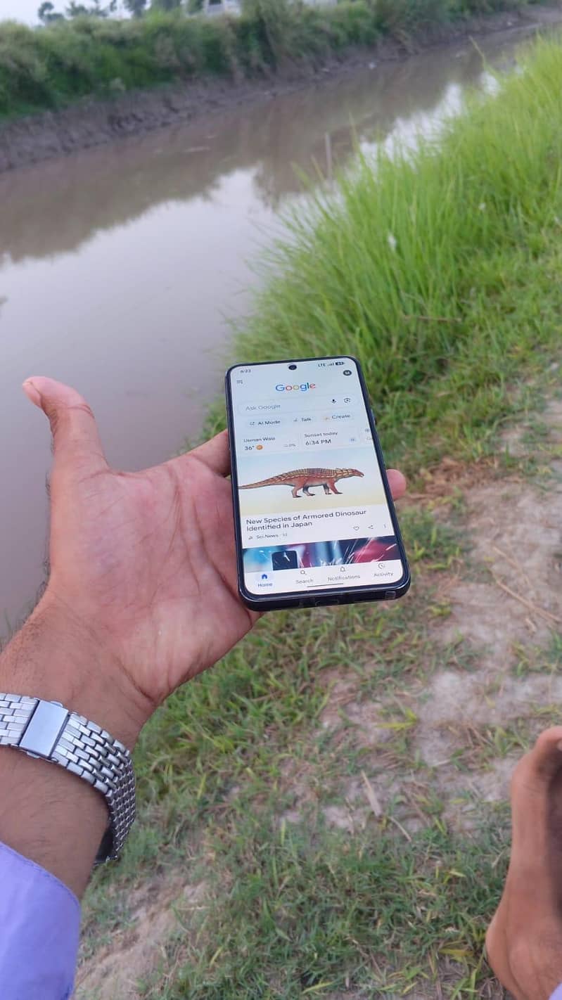 Google Pixel 8 3