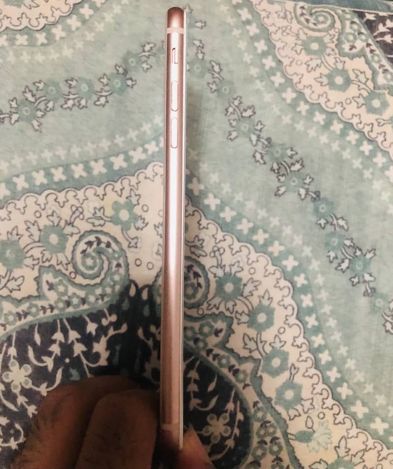 iPhone 8 Plus 3