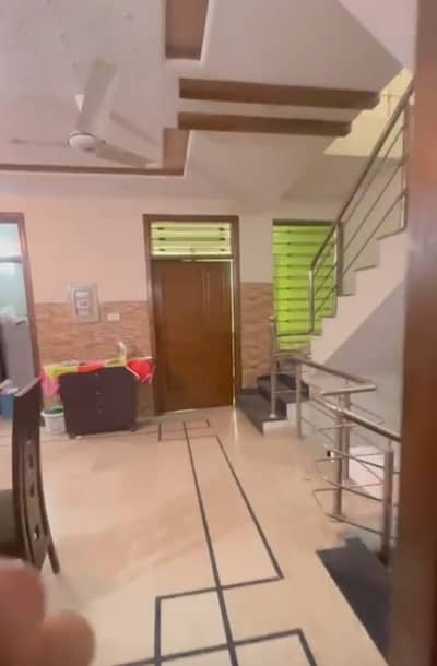 G-13/2 St 34 Double story used house 30x60 for sale