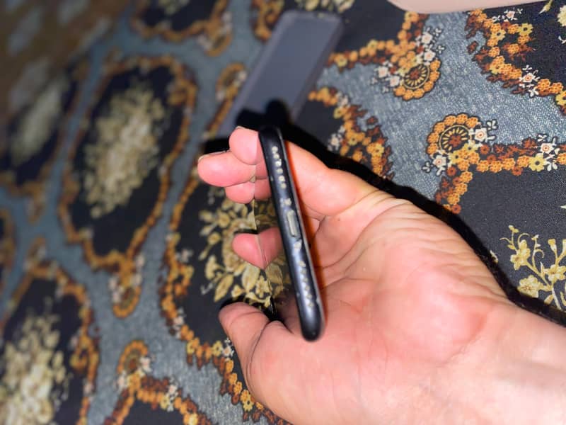 Apple iPhone 7 4