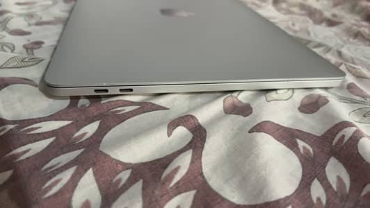 Macbook pro M1  13"   16/512