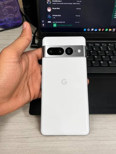 Google Pixel 7 Pro mint white 12/256 condition 10/10