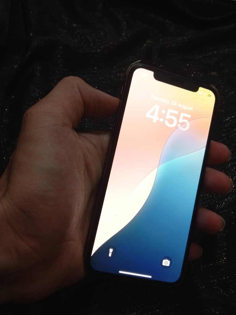 Apple iPhone XS (E SIM working ) 3