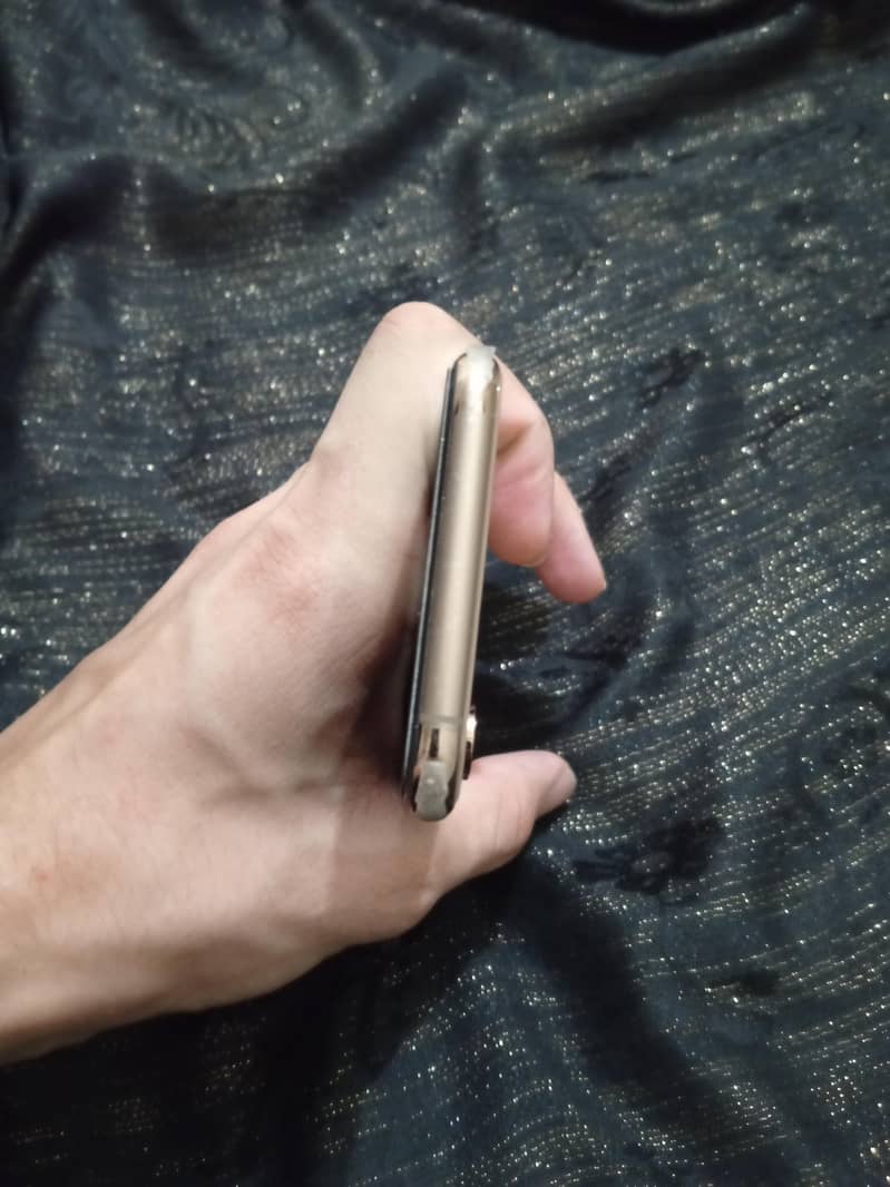 Apple iPhone XS (E SIM working ) 7