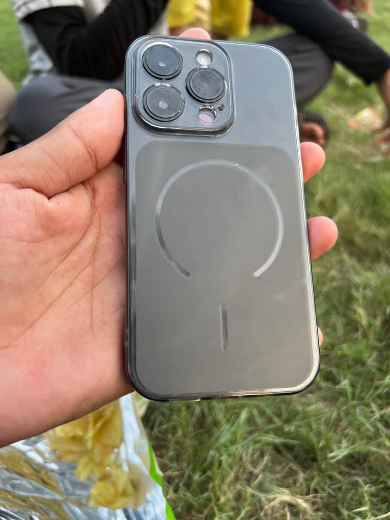 Apple iPhone 14 Pro 3