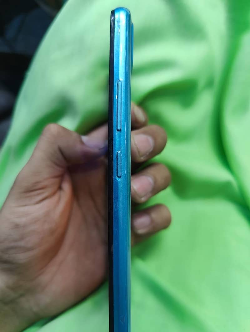 Realme C25 5