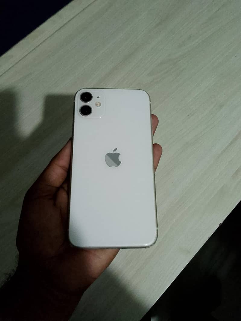 Apple iPhone 11 0