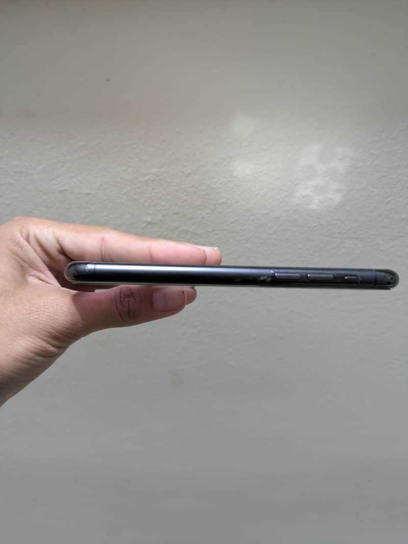 Apple iPhone 11 2