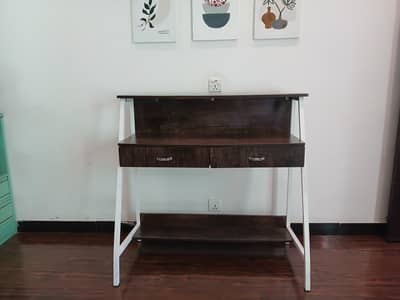 Wooden study table