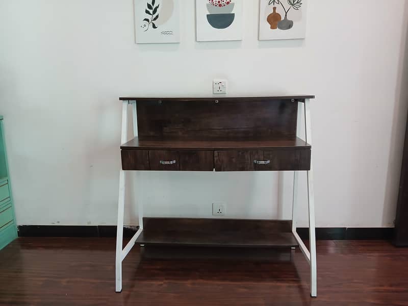 Wooden study table 0