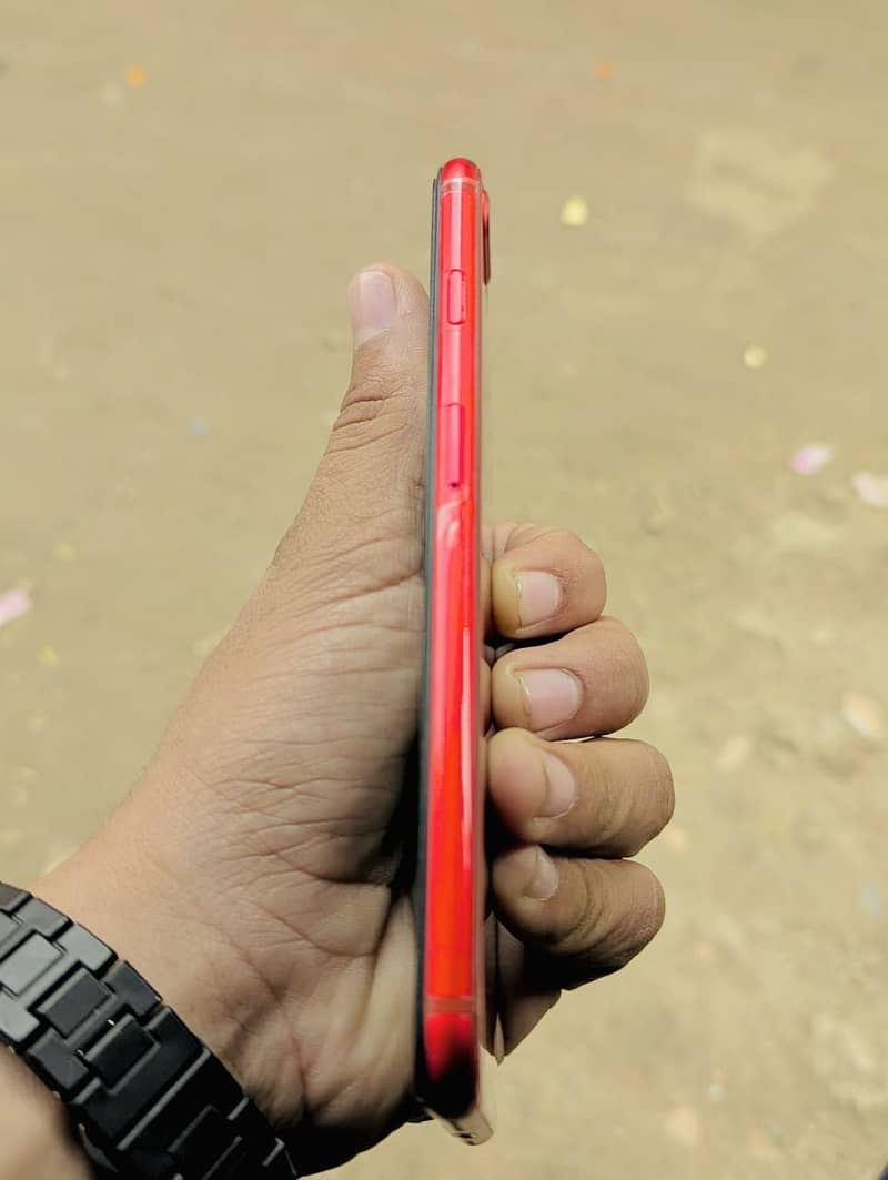 Apple iPhone 8 Plus 3