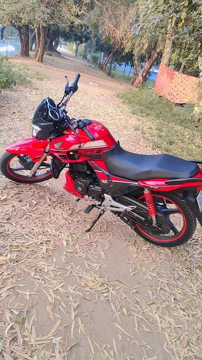 HONDA CB150F NEW BIKE HAI 10/10 HAI KOYE KAM NI HO A WALA