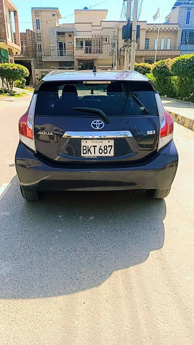 Toyota Aqua 2015