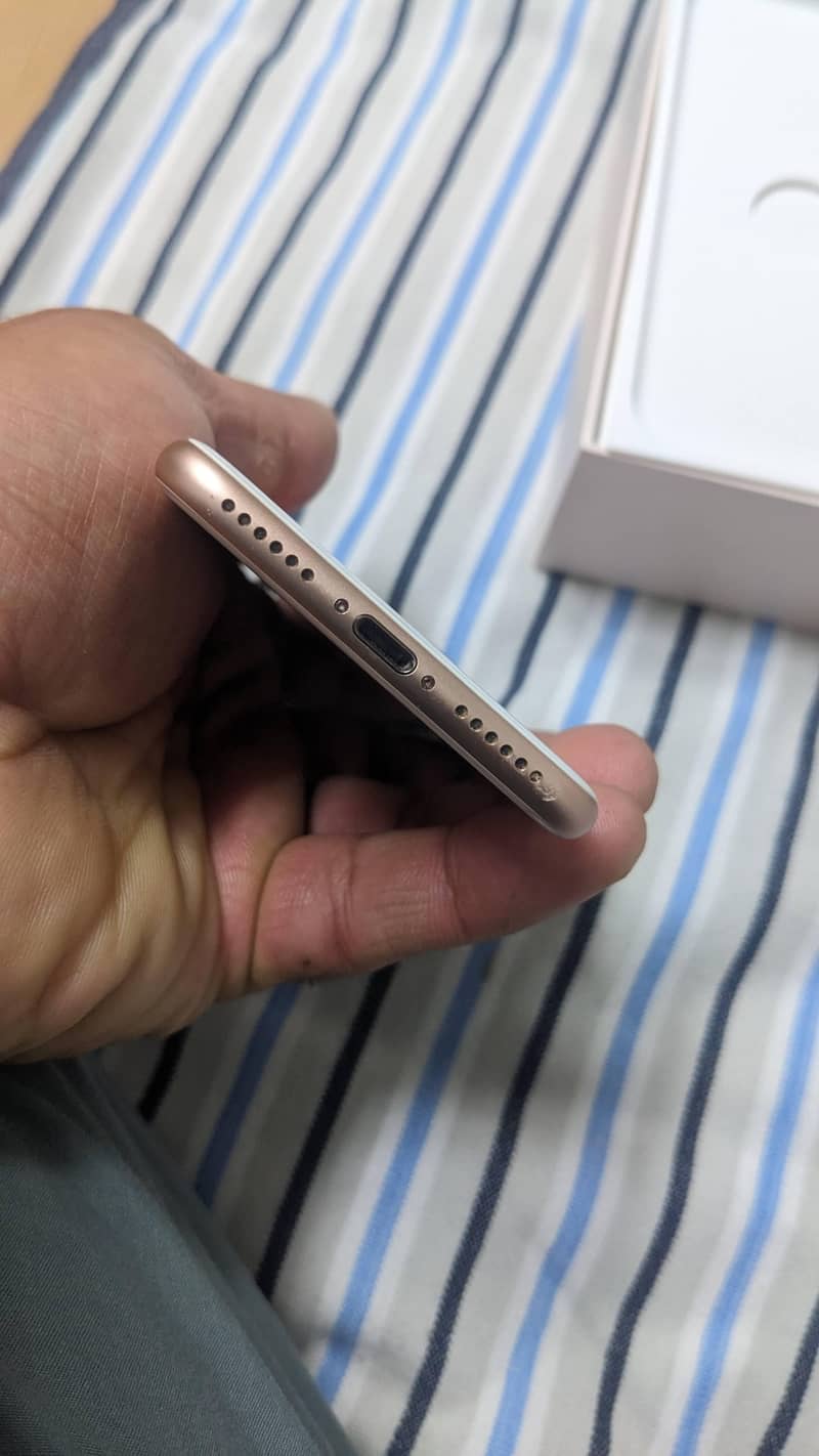 Apple iPhone 8 8