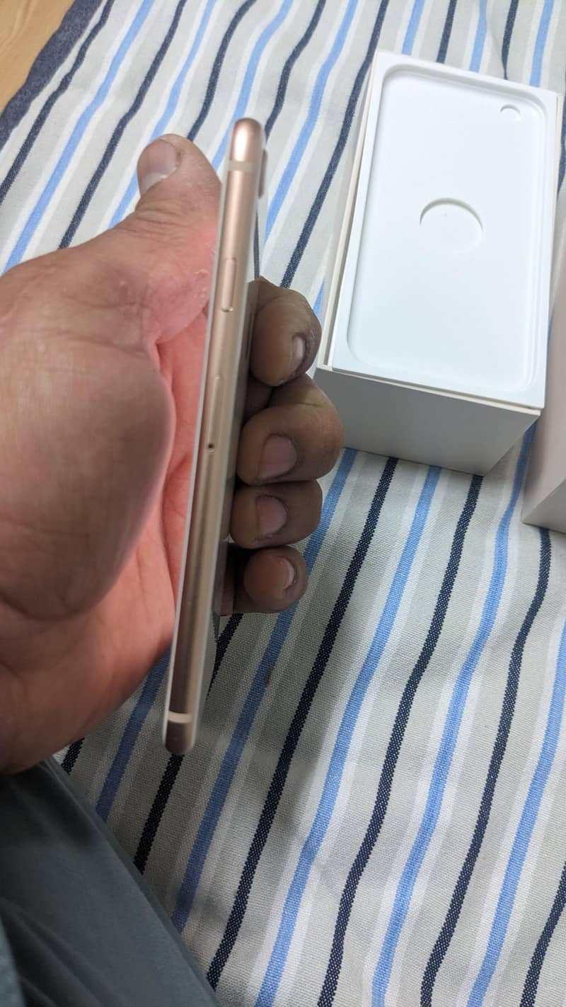 Apple iPhone 8 9
