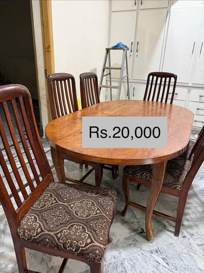 Dinning Table for sale