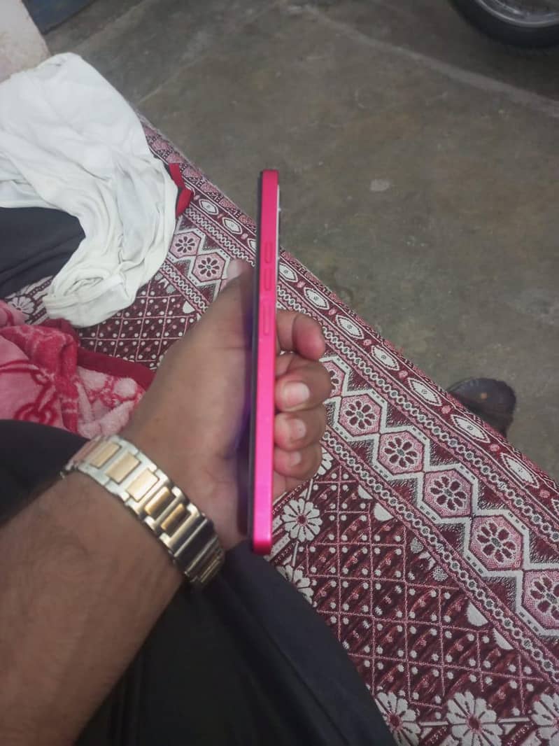 Tecno Spark 10 4