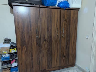 3 door cupboard best condition