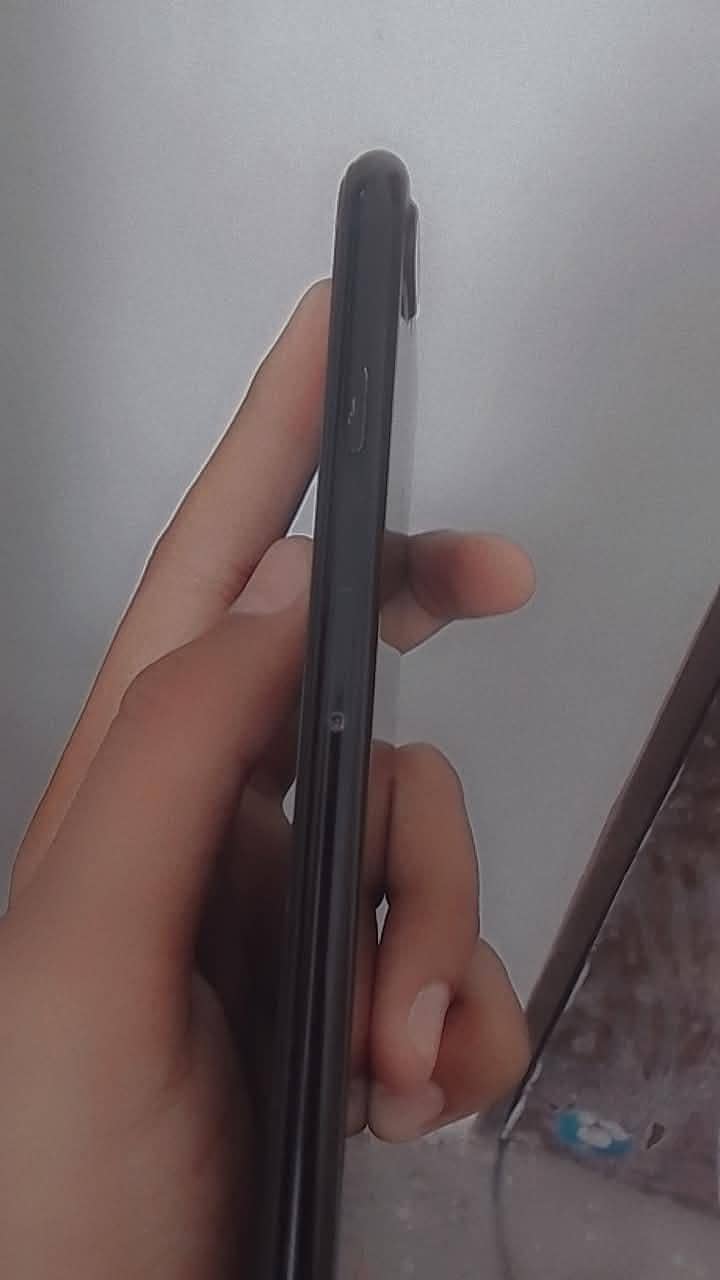 Apple iPhone 7 plus 5