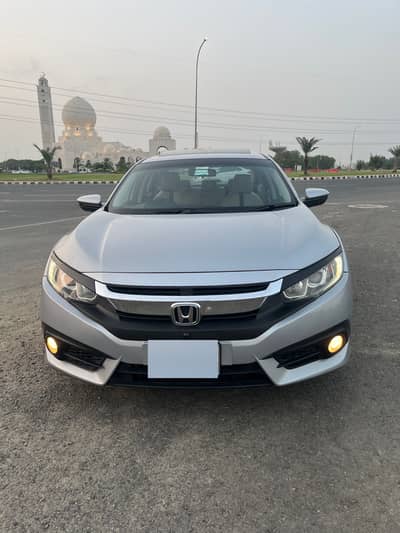 Honda Civic 1.8 Oriel Full option
