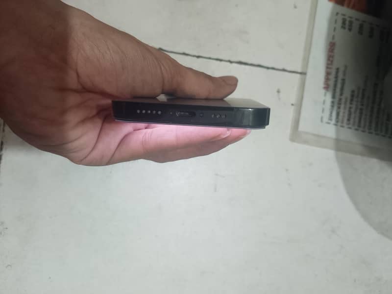 Apple iPhone 14 Pro 4