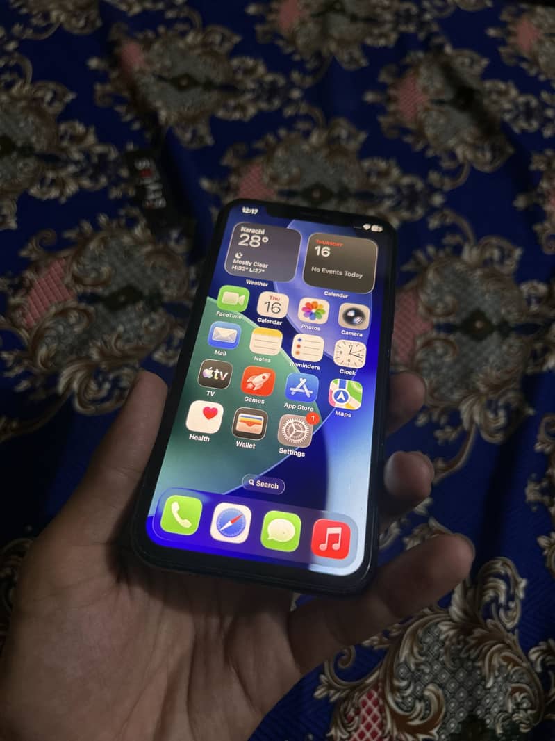 Apple iPhone 11 Pro 1