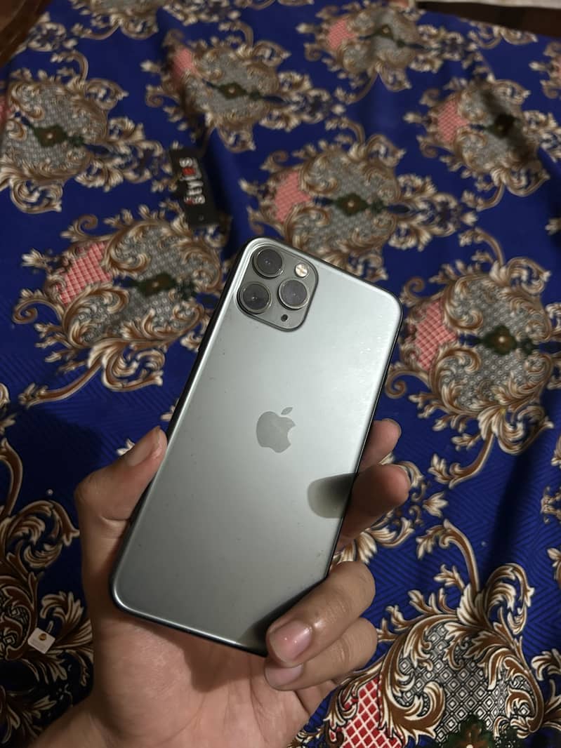 Apple iPhone 11 Pro 3