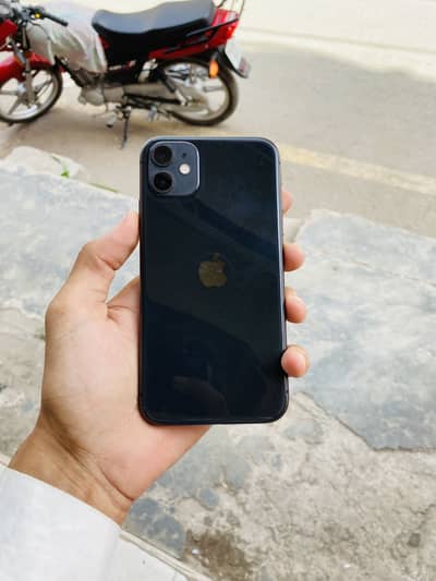 Iphone 11 (128gb) Waterpacked Exchange Possible