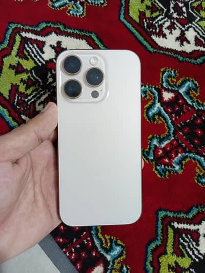 Apple iPhone 16 Pro
