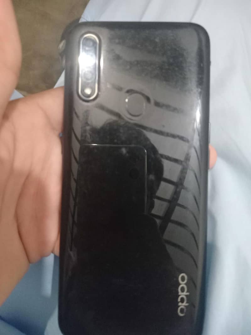 OPPO A31 0