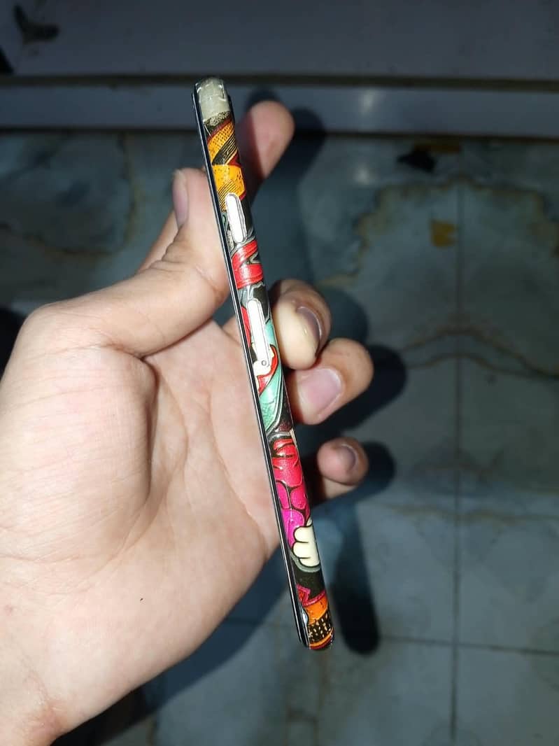 Apple iPhone 6S 4