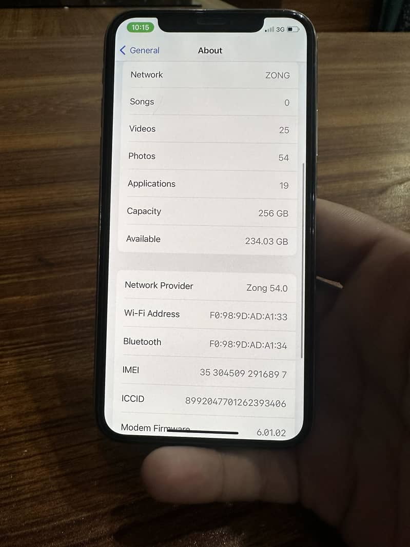 Apple iPhone X 3