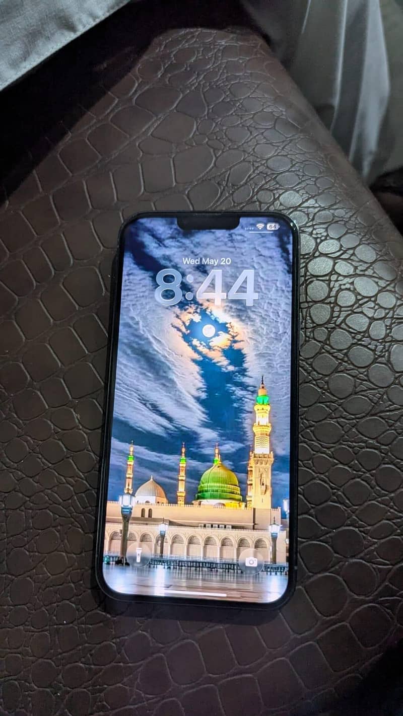 Apple iPhone 13 Pro Max 3