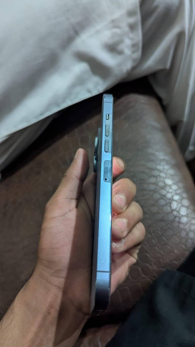 Apple iPhone 13 Pro Max 4