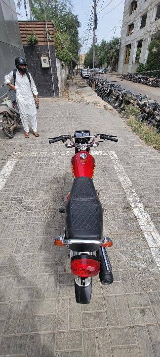Honda CG 125 red color