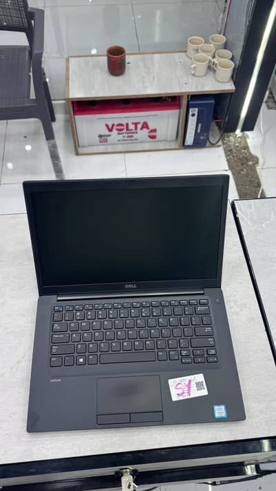 Dell 7480 Core i5 7th gen  8/256 14.6inch FHD display