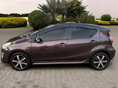 Toyota Aqua 2015 Model push start G package 2018 registered