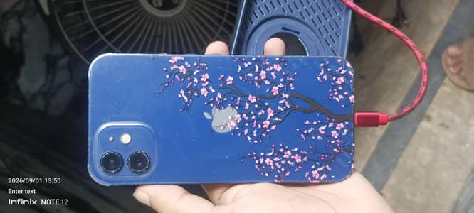 Apple iPhone 12