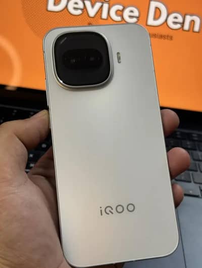 Vivo iQOO 11 Pro