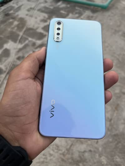 Vivo S1