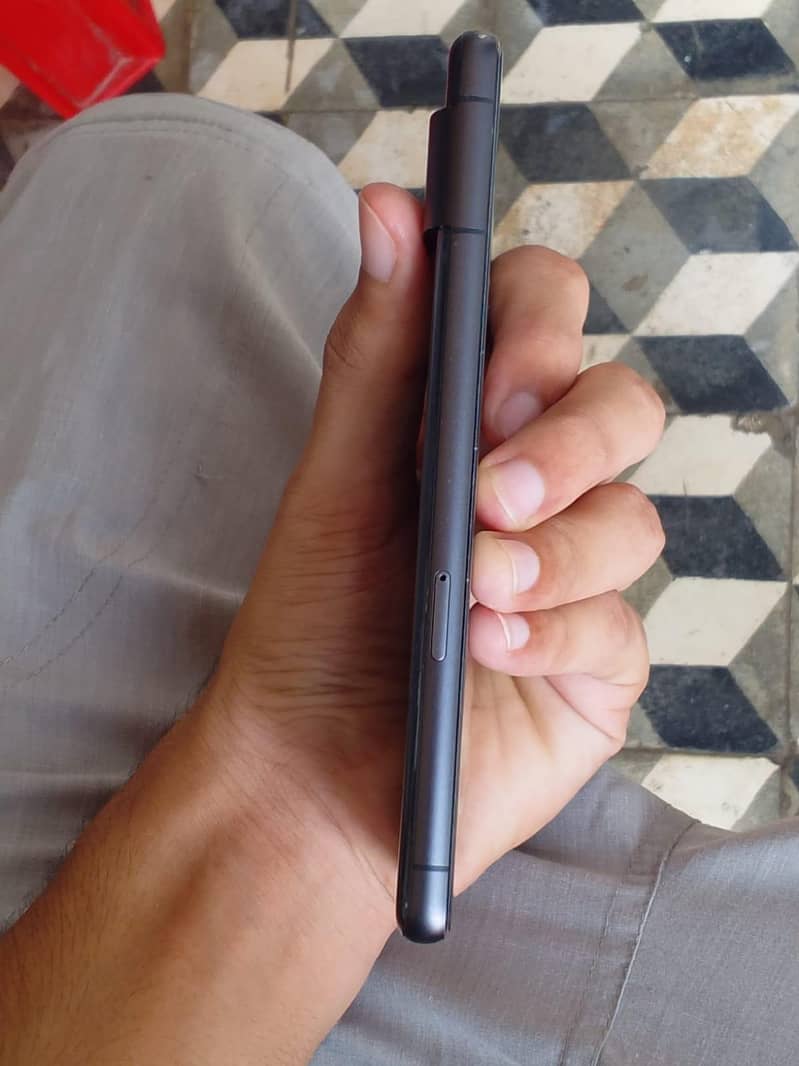 Google Pixel 7 4