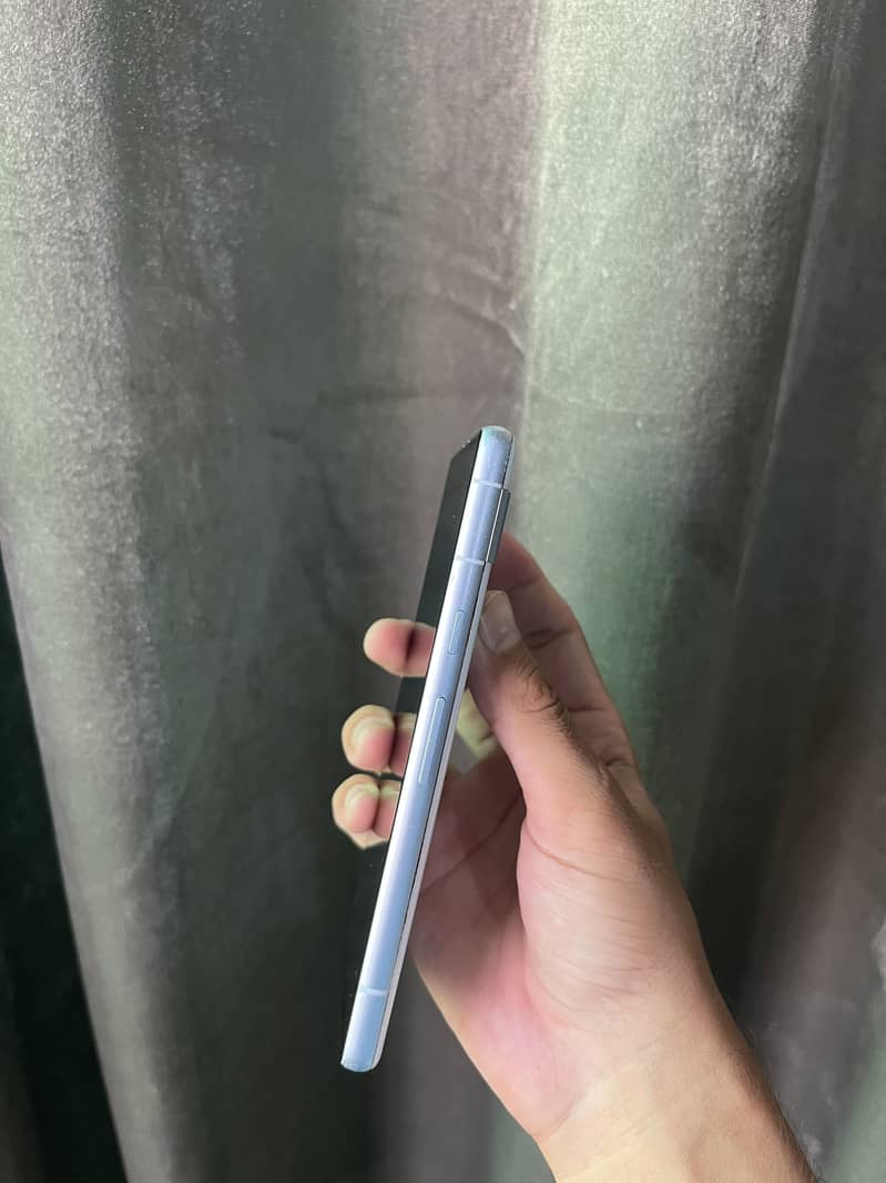 Google Pixel 7a 2