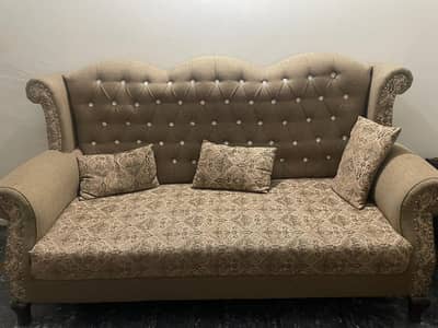Beautiful sofa set (sofa only) . . . . . . Good condition