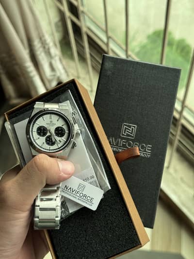 NAVIFORCE NF8048 mens watch