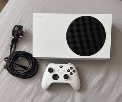 Xbox Series S 512GB Console – Complete Gaming Bundle For Sale