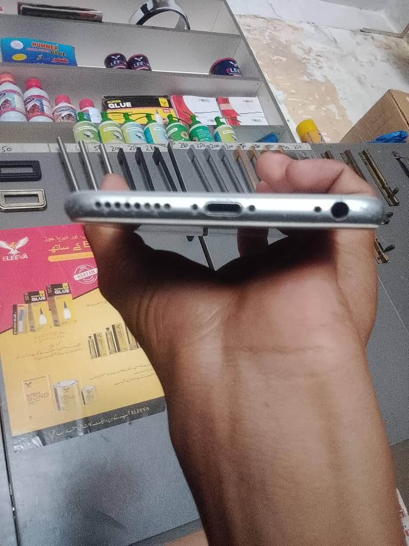 Apple iPhone 6S Plus 2