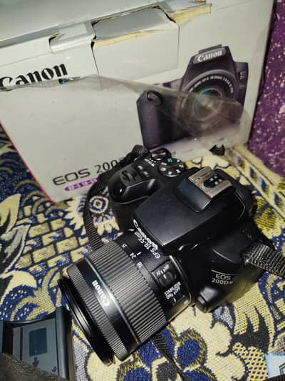 Canon EOS 200D – 10/10 Condition - BRAND NEW