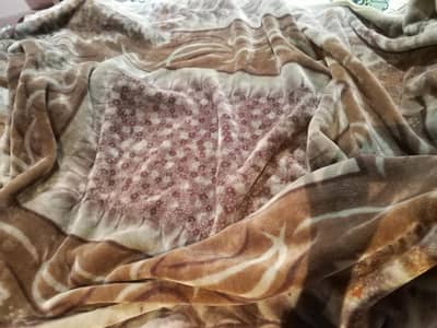 2 used double bed blankets for sale