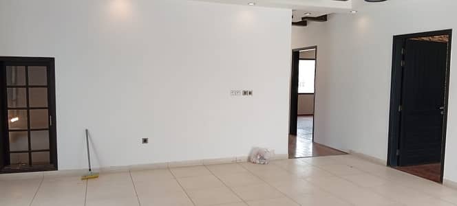 Portion Available For Rent Dha Phase 7 Khy Saadi
