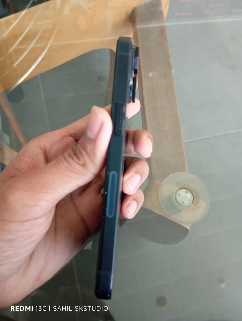 Apple iPhone 14 6